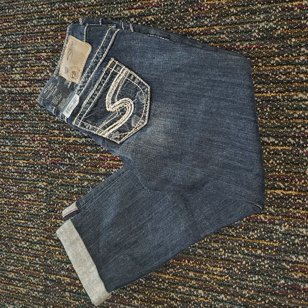 Silver Tuesday 16.5" Capri's Size 25